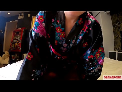 ❤️ Nuori cosplay-tyttö rakastaa seksiä orgasmeihin asti ruiskuttamalla hevostyttöä ja ottamalla suihin. Aasialaistyttö karvainen pillu ja kauniit tissit perinteisessä japanilaisessa puvussa amatöörivideossa, jossa näytetään masturbointia panoleluilla. Sakura 3 OSAKAPORN. ❤ Porno at us fi.zoomporno.ru
